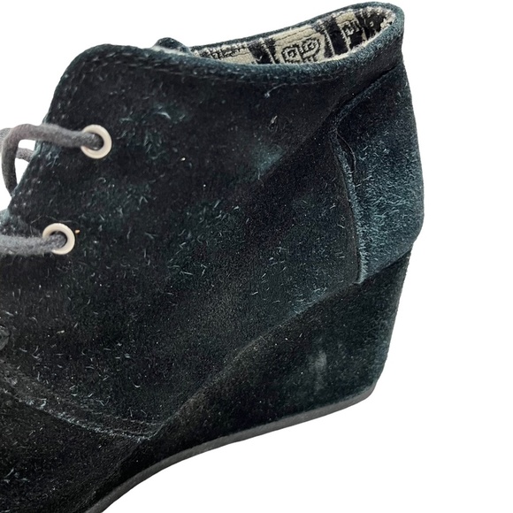 TOMS Genuine Leather Solid Black Suede Wedge Ankle Boots Booties Shoes sz 11 - Picture 10 of 16